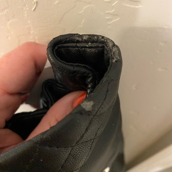 Zara Black Faux Leather Quilted Zippered Pants, Size Small Skinny Fit - Picture 4 of 4